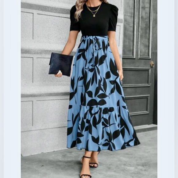 NWT Womens Short Sleeve Floral Maxi Dress / Small - Picture 1 of 11